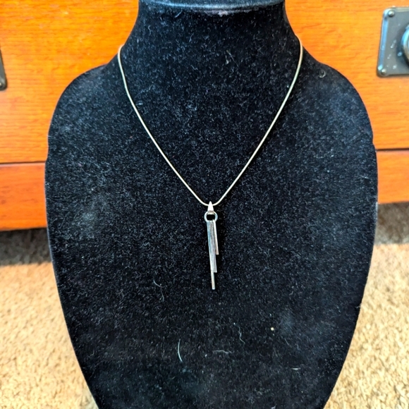 3 bar sterling silver vertical pendant on silver chain, 18" chain - Picture 1 of 4